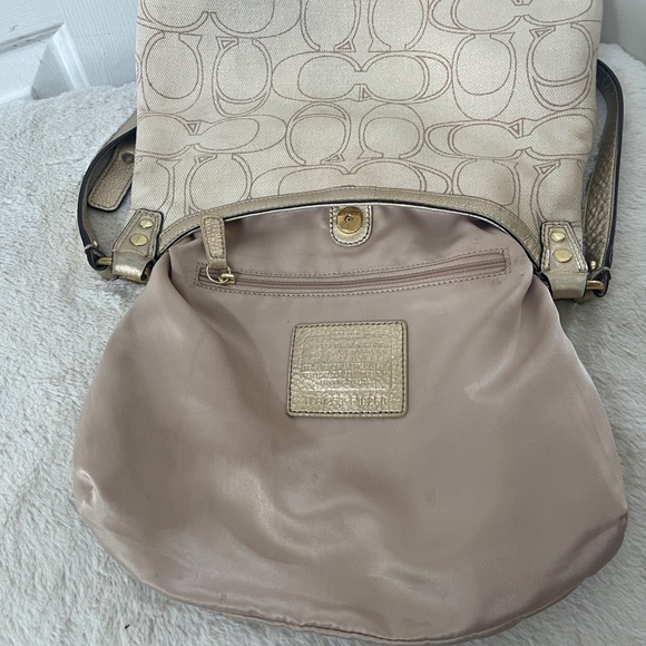 Coach canvas bag EUC - Picture 4 of 8